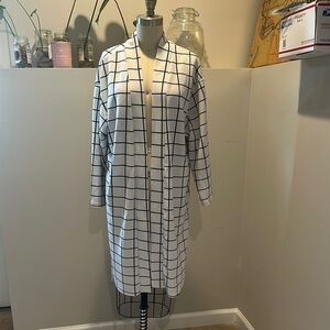 White and Black Grid Pattern Long Cardigan